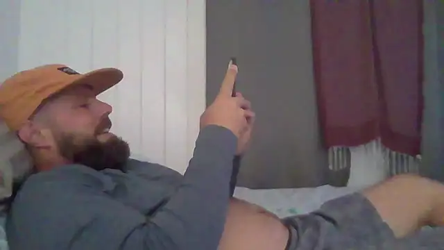 Snapshot of inoutinoutinout chatting on January 11, 4:27 am inoutinoutinout online show from January 11, 4:27 am