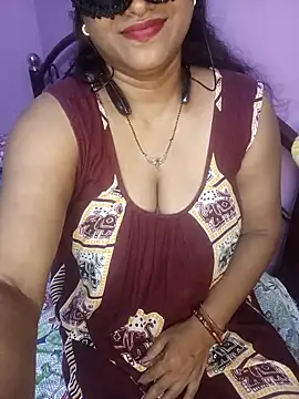 Sexy Mona Bhabhi online show from September 19, 5:46 pm