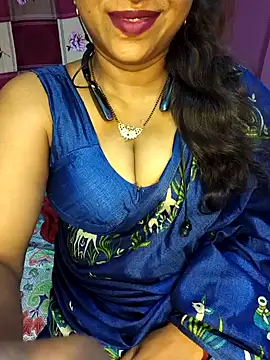 Snapshot of Sexy_Mona_Bhabhi chatting on May 22, 6:24 pm Sexy Mona Bhabhi online show from May 22, 6:24 pm