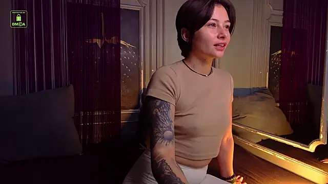 Ishtar Divine online show from October 8, 4:21 am