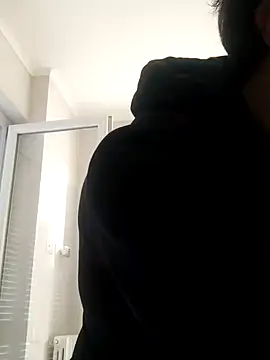 Snapshot of salvat22 chatting on December 14, 8:34 am salvat22 online show from December 14, 8:34 am