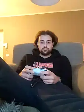 Snapshot of salvat22 chatting on December 14, 12:55 pm salvat22 online show from December 14, 12:55 pm