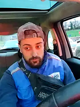 Snapshot of salvat22 chatting on December 23, 3:44 pm salvat22 online show from December 23, 3:44 pm