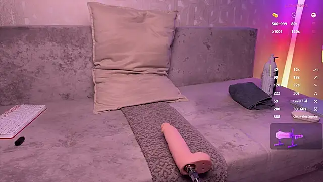 Snapshot of Walt_Enjoy chatting on July 20, 8:44 pm Walt Enjoy online show from July 20, 8:44 pm