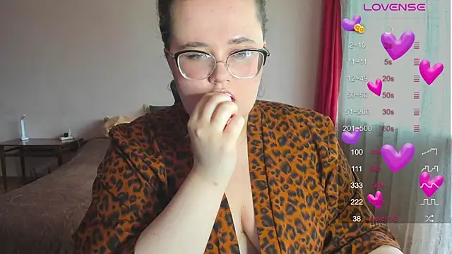 Snapshot of Jessica_Joy chatting on May 15, 6:31 am Jessica Joy online show from May 15, 6:31 am