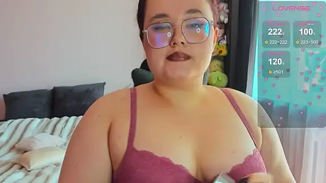 Snapshot of Jessica_Joy chatting on July 15, 7:13 am Jessica Joy online show from July 15, 7:13 am