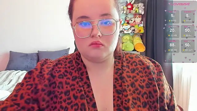 Snapshot of Jessica_Joy chatting on July 20, 6:38 am Jessica Joy online show from July 20, 6:38 am