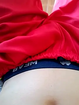 Snapshot of paubabando_ chatting on March 7, 12:34 pm paubabando  online show from March 7, 12:34 pm