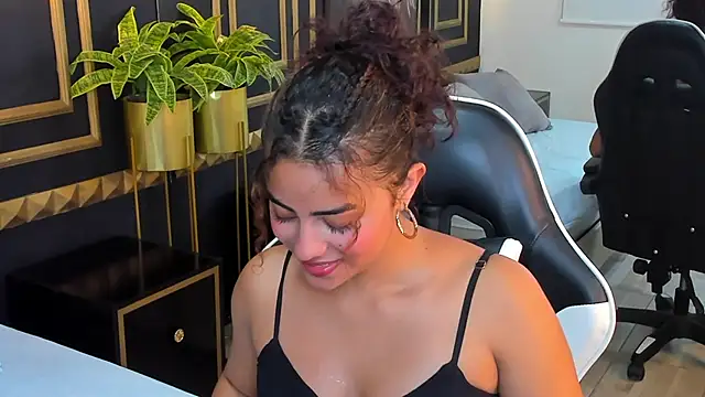 yaya23x online show from February 19, 7:38 pm