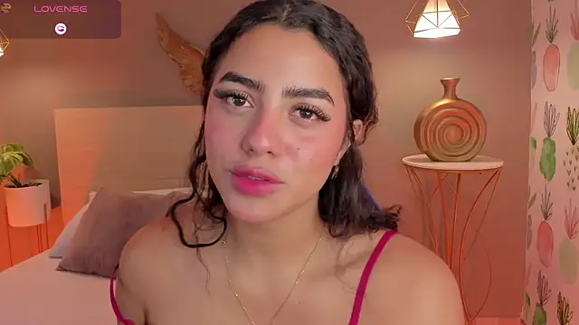 yaya23x online show from June 4, 1:28 pm