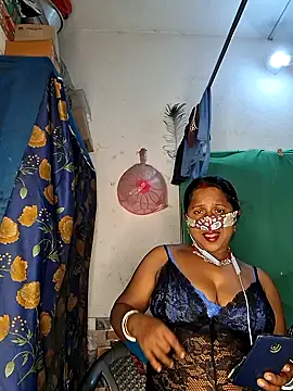 Snapshot of Real_Desi_Couple chatting on June 7, 6:11 pm Real Desi Couple online show from June 7, 6:11 pm