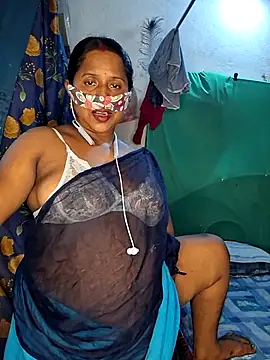 Snapshot of Real_Desi_Couple chatting on June 15, 5:37 pm Real Desi Couple online show from June 15, 5:37 pm