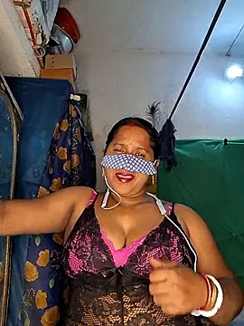Snapshot of Real_Desi_Couple chatting on July 4, 4:57 pm Real Desi Couple online show from July 4, 4:57 pm