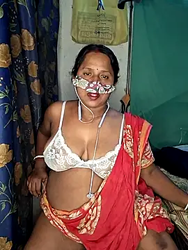 Snapshot of Real_Desi_Couple chatting on July 8, 5:39 pm Real Desi Couple online show from July 8, 5:39 pm