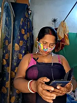 Snapshot of Real_Desi_Couple chatting on July 30, 4:50 pm Real Desi Couple online show from July 30, 4:50 pm
