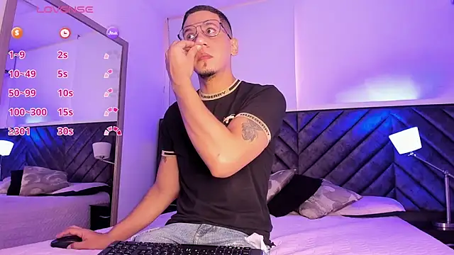 JoshMillerr  online show from February 27, 3:59 pm