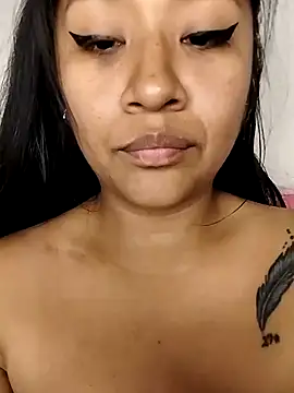 Snapshot of ineliveca chatting on December 23, 7:28 am ineliveca online show from December 23, 7:28 am