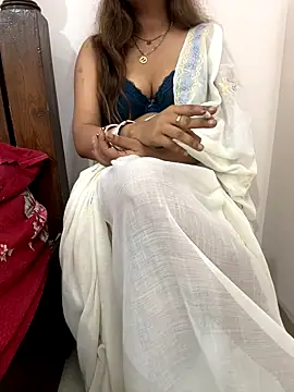 Snapshot of HoneyBearCpl chatting on October 29, 3:36 pm HoneyBearCpl online show from October 29, 3:36 pm