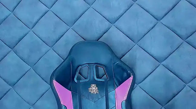 Snapshot of Nellyhills chatting on February 8, 3:42 pm Nellyhills online show from February 8, 3:42 pm