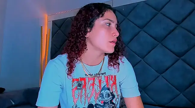 Snapshot of Nellyhills chatting on March 12, 9:45 pm Nellyhills online show from March 12, 9:45 pm