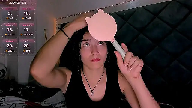 Snapshot of Nellyhills chatting on October 29, 4:53 pm Nellyhills online show from October 29, 4:53 pm