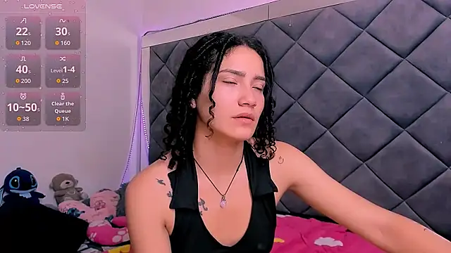 Snapshot of Nellyhills chatting on November 14, 1:54 pm Nellyhills online show from November 14, 1:54 pm