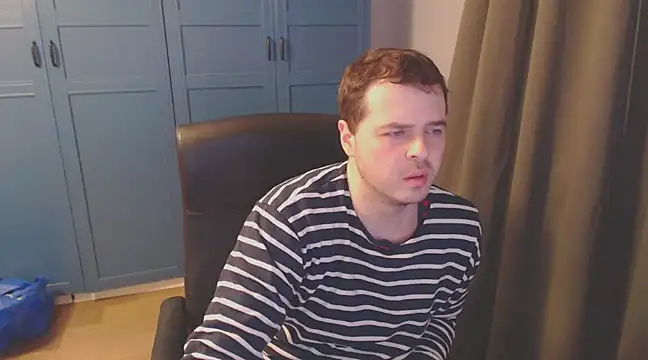 CuteMan33 online show from December 15, 6:40 am