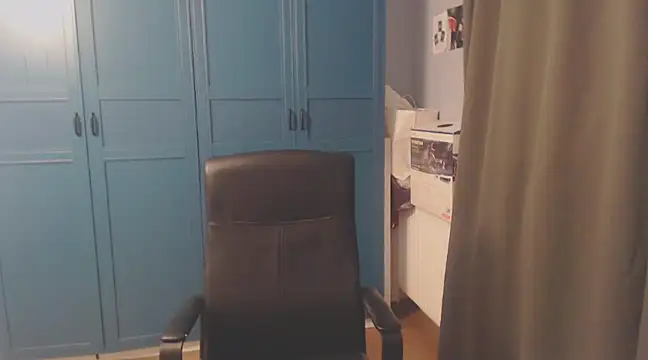 CuteMan33 online show from December 23, 1:08 am