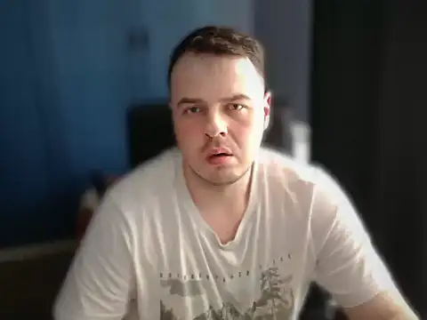 Snapshot of CuteMan33 chatting on March 29, 1:00 pm CuteMan33 online show from March 29, 1:00 pm