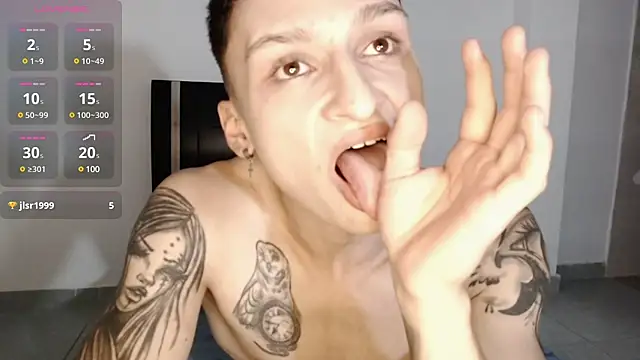 Snapshot of arthurphoenix_ chatting on December 19, 6:01 am arthurphoenix online show from December 19, 6:01 am