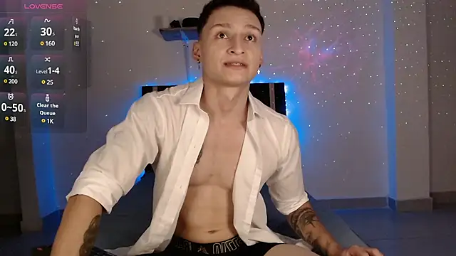 Snapshot of arthurphoenix_ chatting on January 6, 2:58 am arthurphoenix online show from January 6, 2:58 am