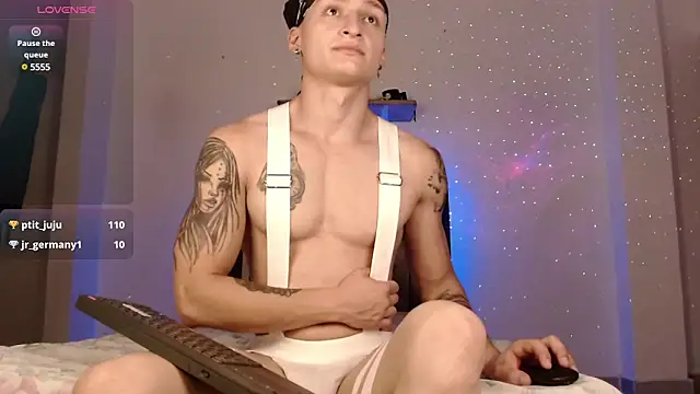 Snapshot of arthurphoenix_ chatting on January 8, 6:20 am arthurphoenix online show from January 8, 6:20 am