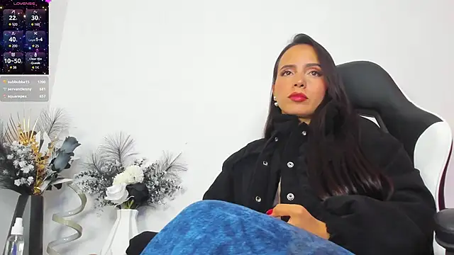 ZAFIRO WINSLOW online show from March 15, 3:48 pm