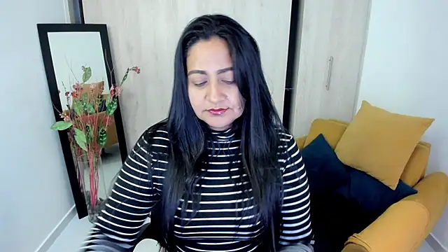 Snapshot of Adele_Sweett chatting on May 8, 12:21 pm Adele Sweett online show from May 8, 12:21 pm