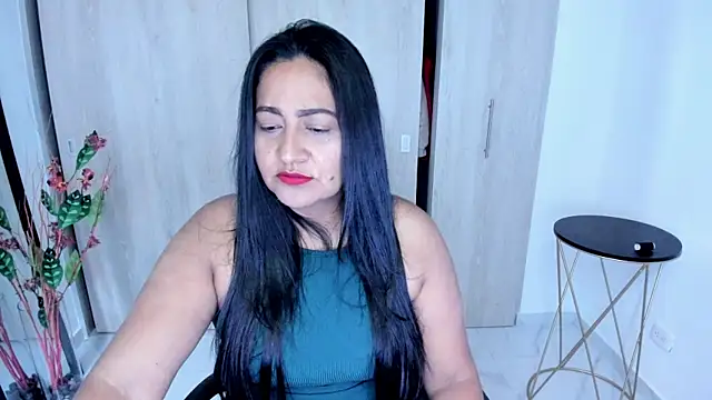 Snapshot of Adele_Sweett chatting on May 15, 11:06 am Adele Sweett online show from May 15, 11:06 am