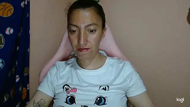 Snapshot of kaybabyhot chatting on May 11, 8:28 pm kaybabyhot online show from May 11, 8:28 pm