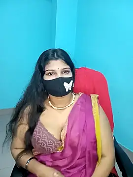 Hot-Angel  online show from December 24, 9:33 pm