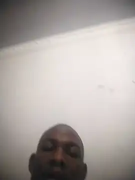 Snapshot of zuludog chatting on July 21, 3:53 am zuludog online show from July 21, 3:53 am