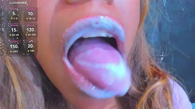 KamariaFyre online show from November 27, 2:57 am