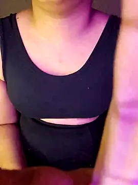 Olivia3 online show from October 21, 8:20 pm