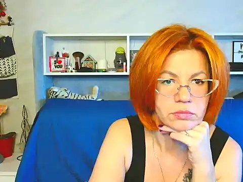 Snapshot of Natali3855 chatting on February 16, 1:27 pm Natali3855 online show from February 16, 1:27 pm