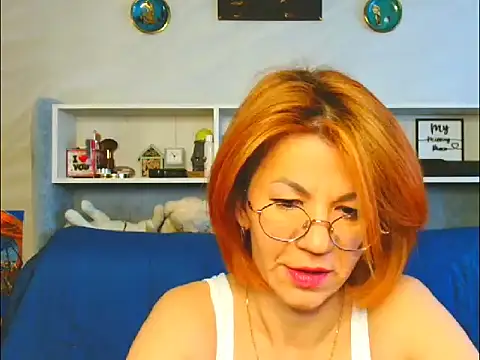Snapshot of Natali3855 chatting on March 5, 8:54 am Natali3855 online show from March 5, 8:54 am