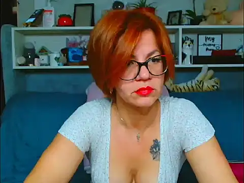 Natali3855 online show from December 3, 5:26 am