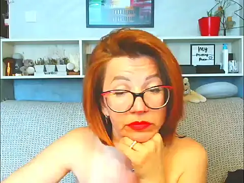 Snapshot of Natali3855 chatting on June 6, 5:45 am Natali3855 online show from June 6, 5:45 am