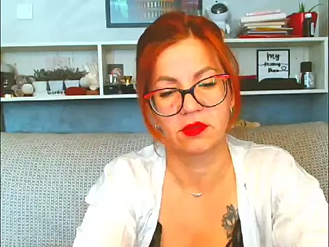 Snapshot of Natali3855 chatting on July 19, 5:00 am Natali3855 online show from July 19, 5:00 am