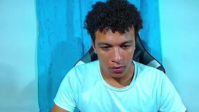 Snapshot of Black_Diamon_ chatting on March 11, 9:24 am Black Diamon online show from March 11, 9:24 am