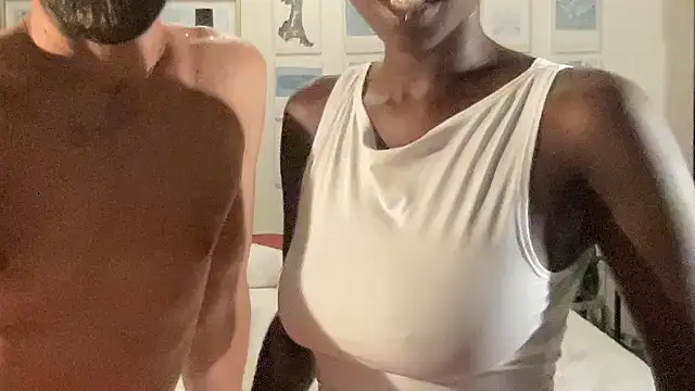 Snapshot of pamela69mike chatting on December 21, 7:27 pm pamela69mike online show from December 21, 7:27 pm