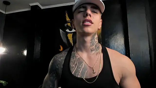 Flynn Riider online show from February 19, 5:20 pm