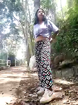 Danna-linyi online show from December 10, 4:38 pm