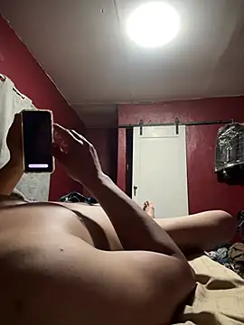 Snapshot of angeldeldiablo1592 chatting on March 17, 6:17 am angeldeldiablo1592 online show from March 17, 6:17 am